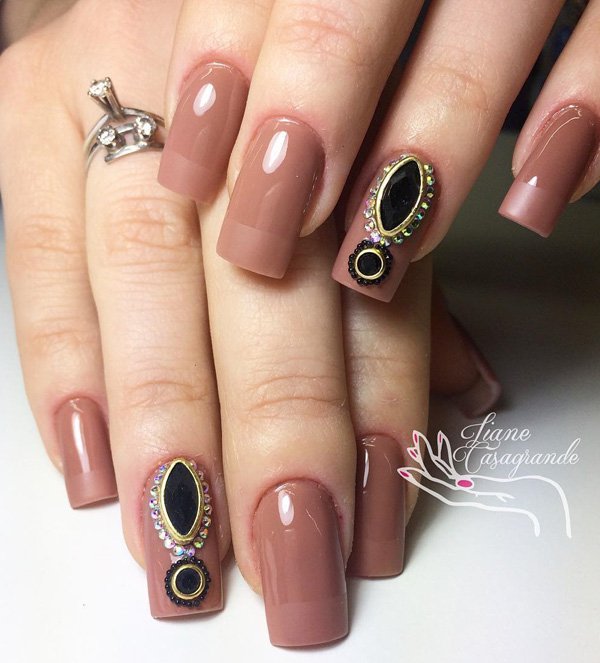 26 Minimalist Bling Nails Perfect For Special Occasions